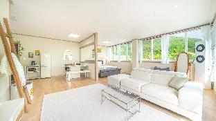 canada sunset village