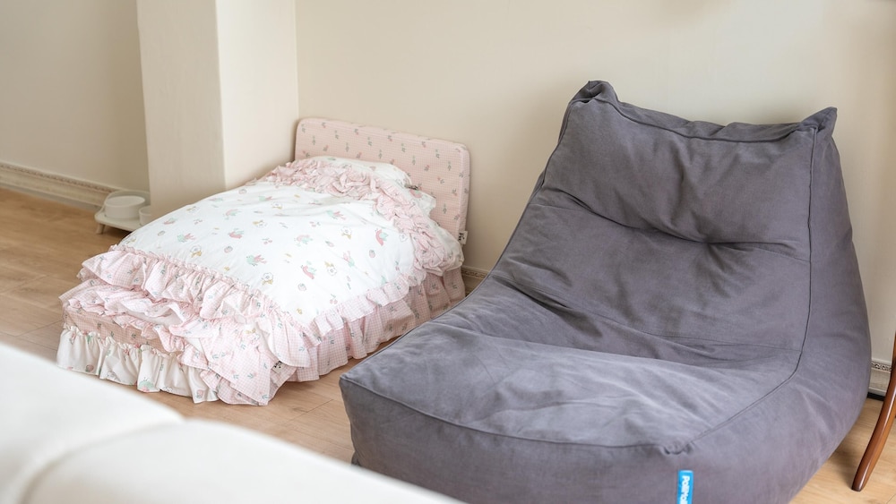 canada sunset village