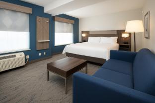 holiday inn express and suites indianapolis east by ihg