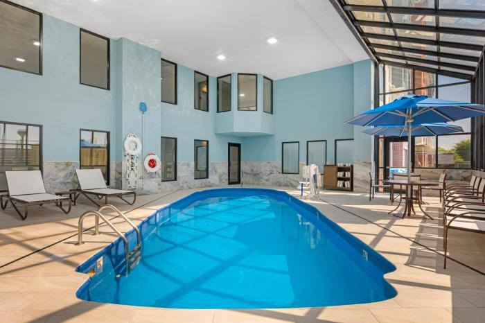 holiday inn express and suites indianapolis east by ihg
