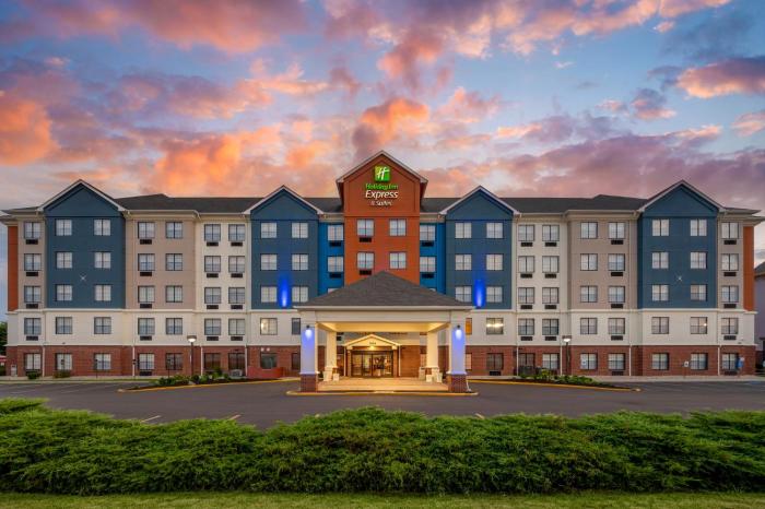 holiday inn express and suites indianapolis east by ihg
