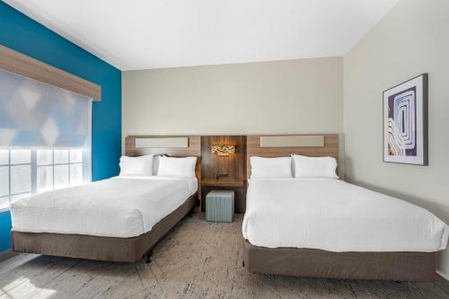 holiday inn express and suites indianapolis east by ihg