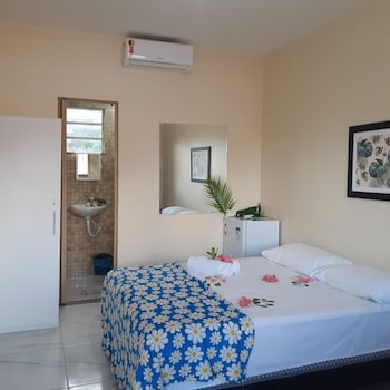 village enseada do castelo