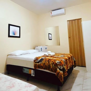 village enseada do castelo