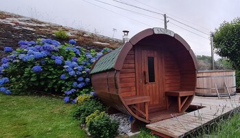 Apartamentos Rurales El Bosque De Las Vinas,Boal>>Asturias,3.5 star