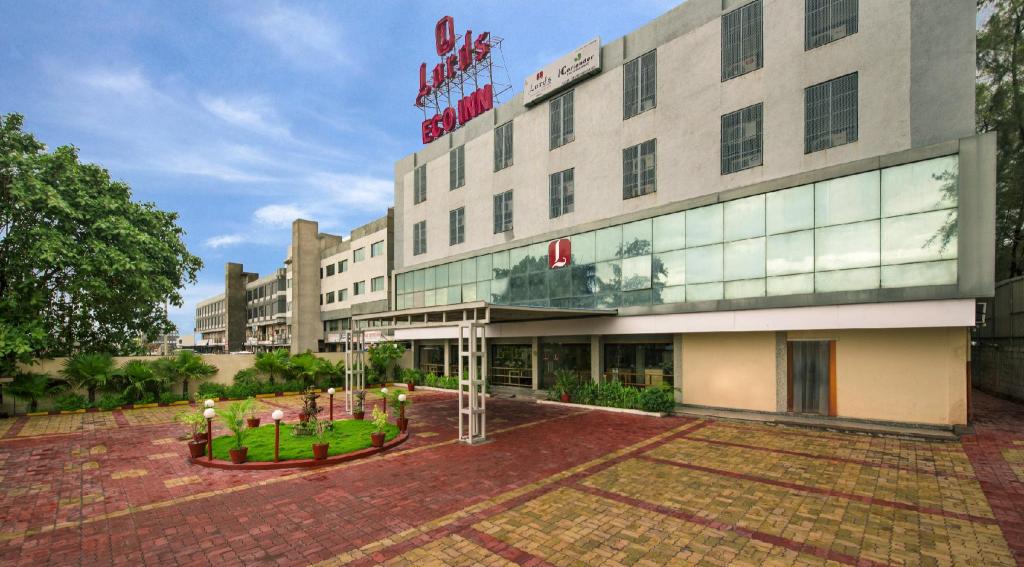 lords eco inn dahej
