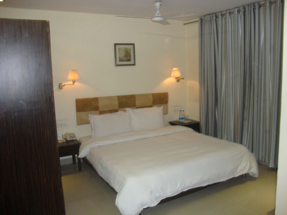 lords eco inn dahej