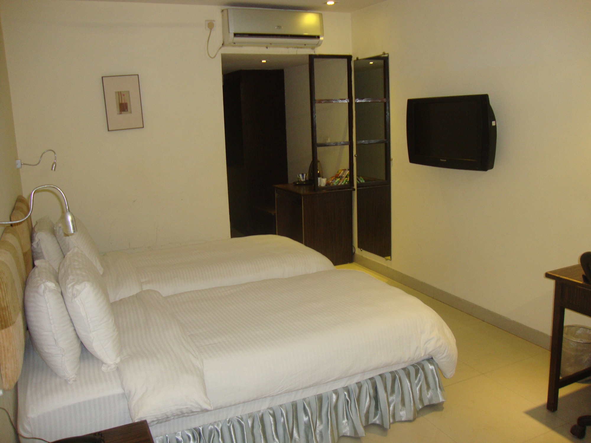 lords eco inn dahej