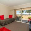 Oceanside Motel,Ferry Landing>>Coromandel,3.5 star