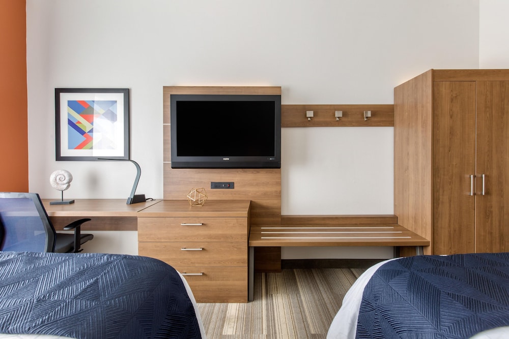 holiday inn express hotel and suites houston alvin by ihg