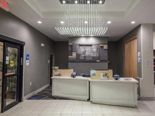 holiday inn express hotel and suites houston alvin by ihg