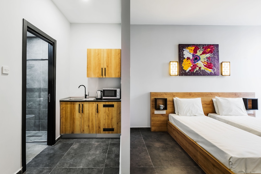 g suites luxury rentals