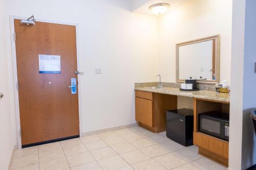 hampton inn alice