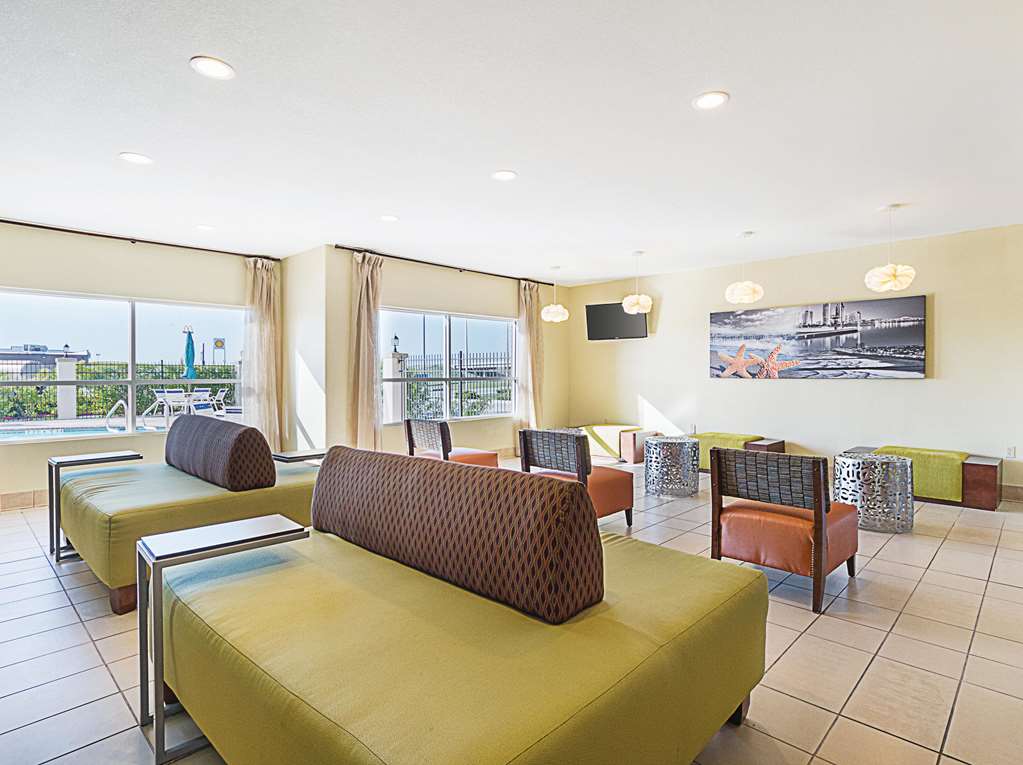 mathis deluxe hospitality