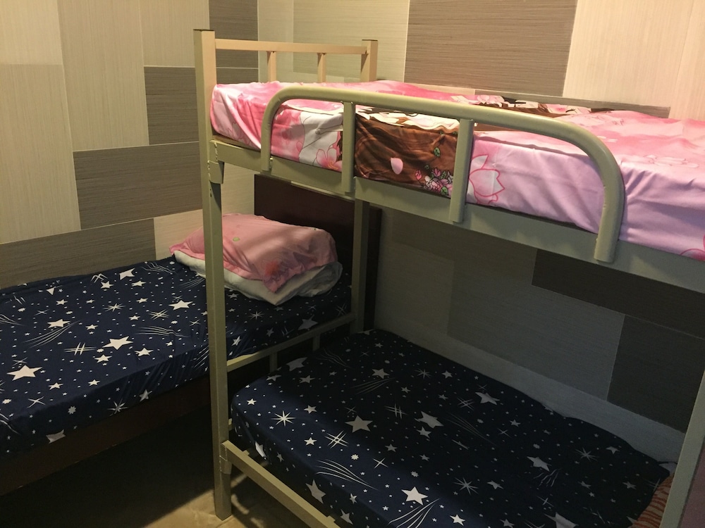 master inn hostel