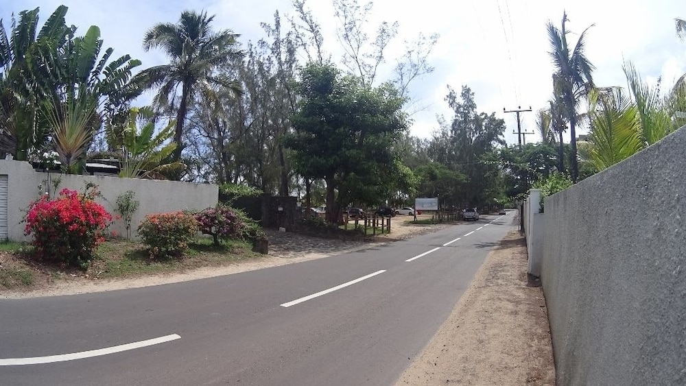 allamanda studios and apartments