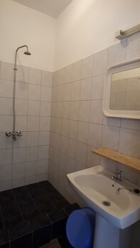 allamanda studios and apartments