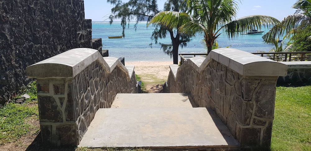 allamanda studios and apartments