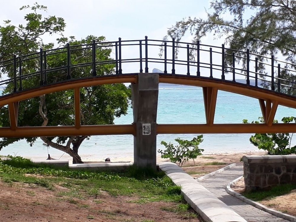 allamanda studios and apartments