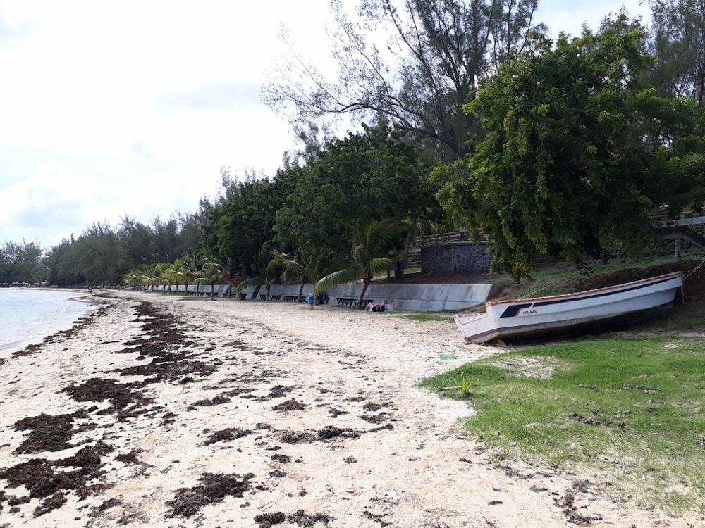 allamanda studios and apartments