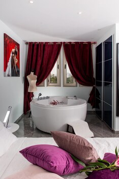 mesogios house suites