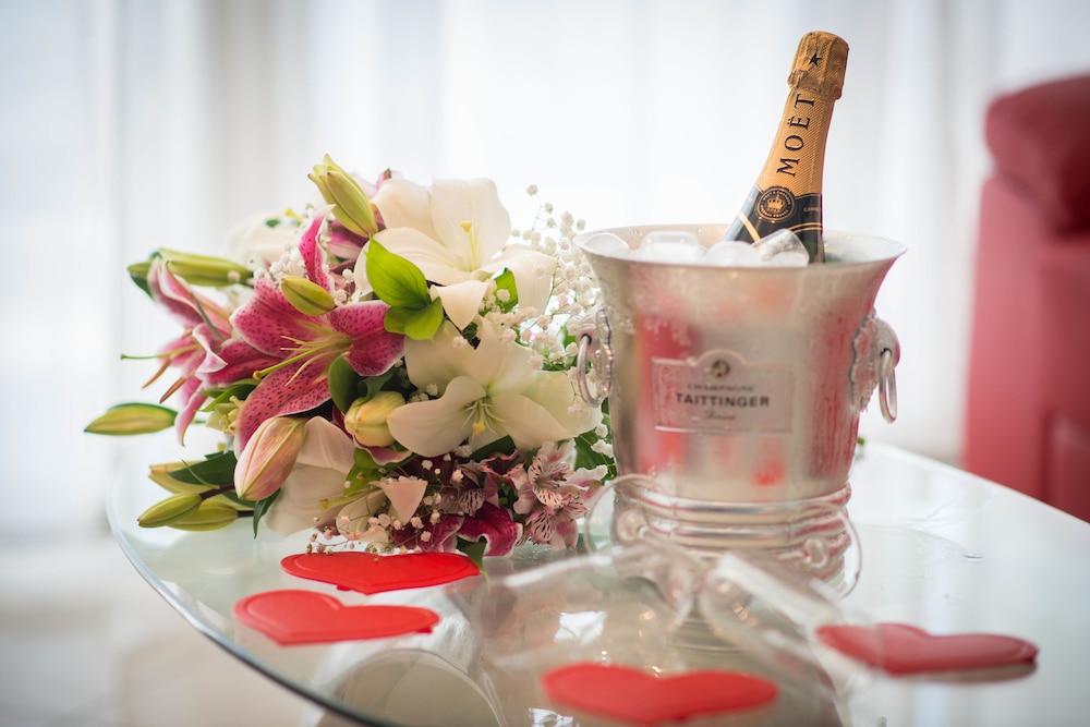 mesogios house suites