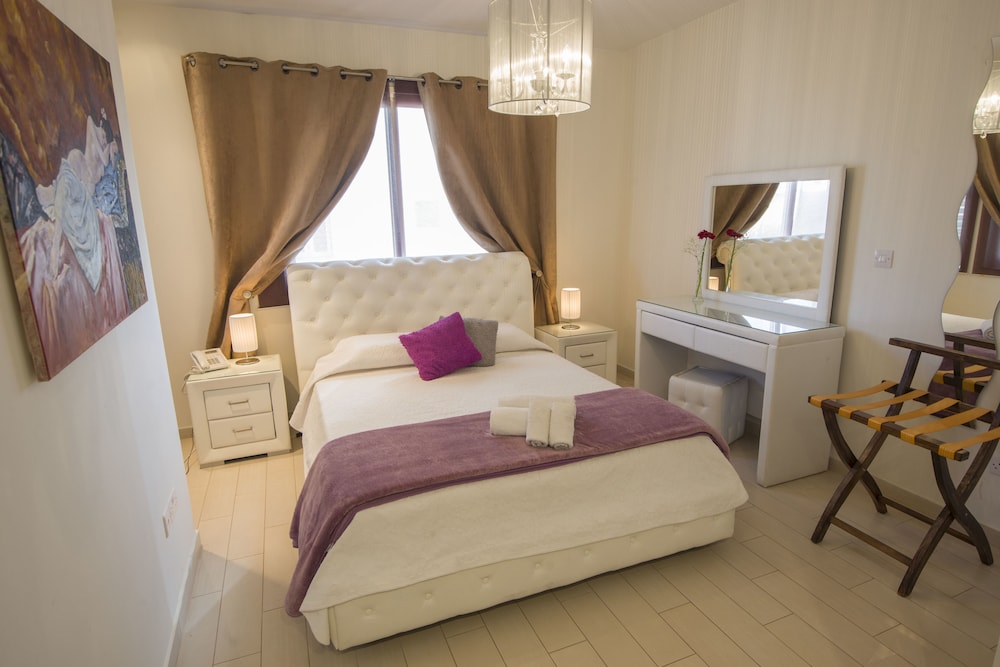 mesogios house suites