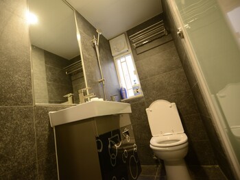 kong hing guest house