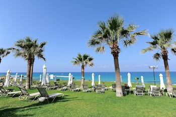 blue lagoon kosher hotel