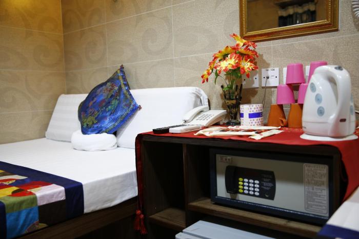 legend guest house