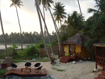 simeulue surflodges
