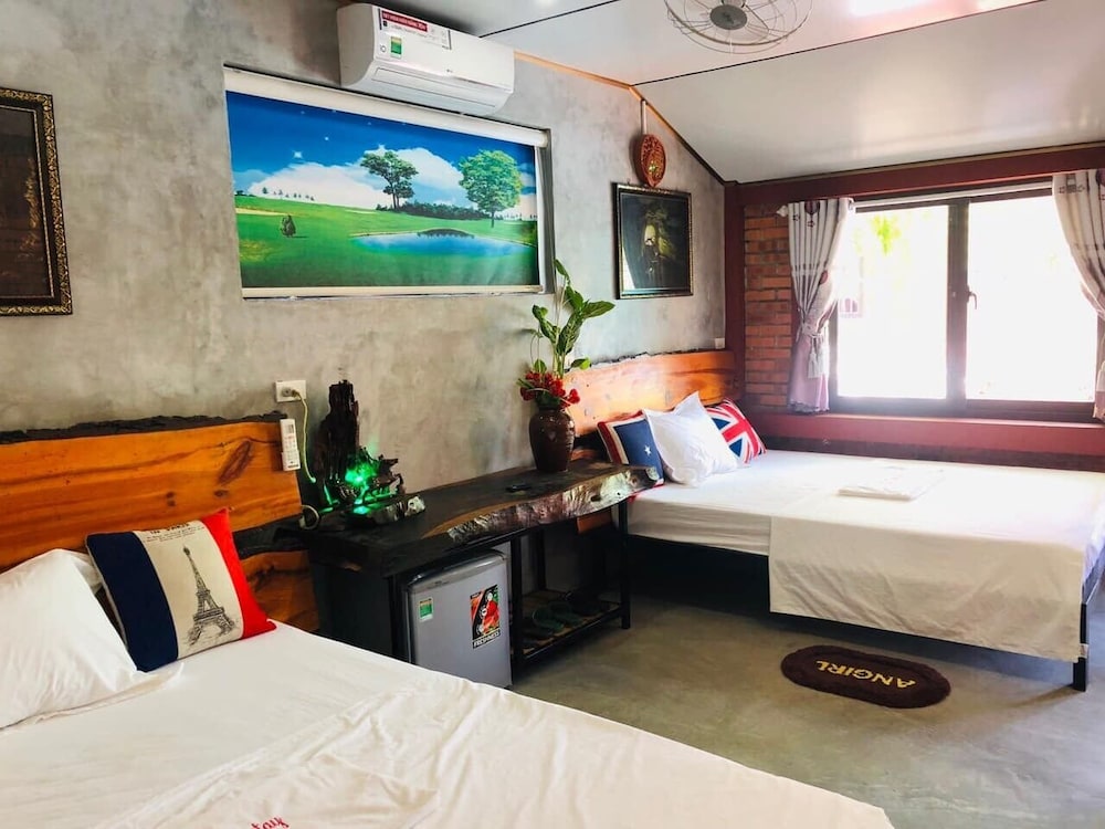 vus homestay
