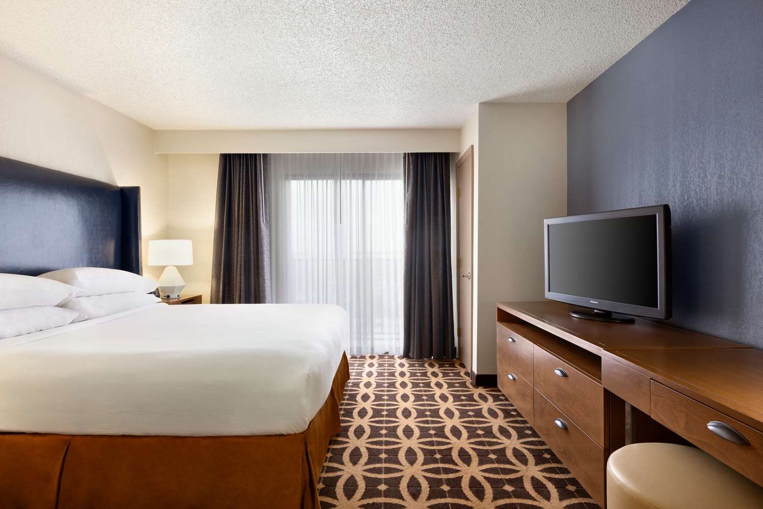 embassy suites by hilton dallas dfw airport south