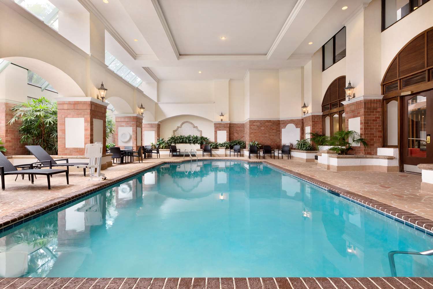embassy suites by hilton dallas dfw airport south