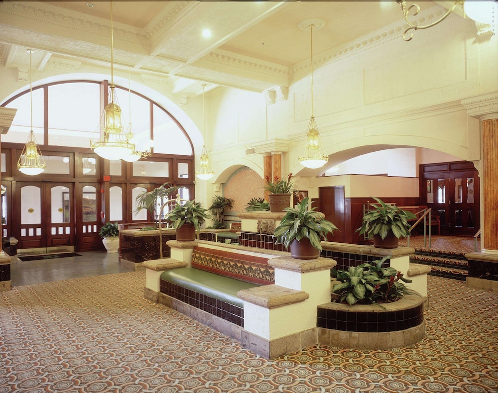 embassy suites by hilton dallas dfw airport south