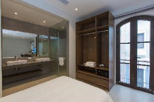 the twin hotel