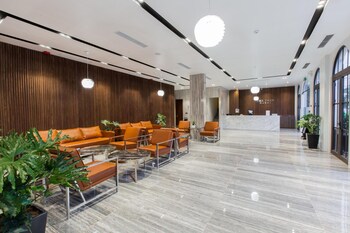 the twin hotel