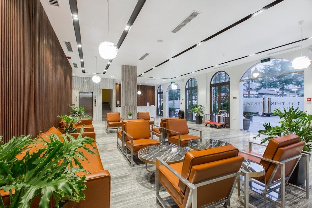 the twin hotel