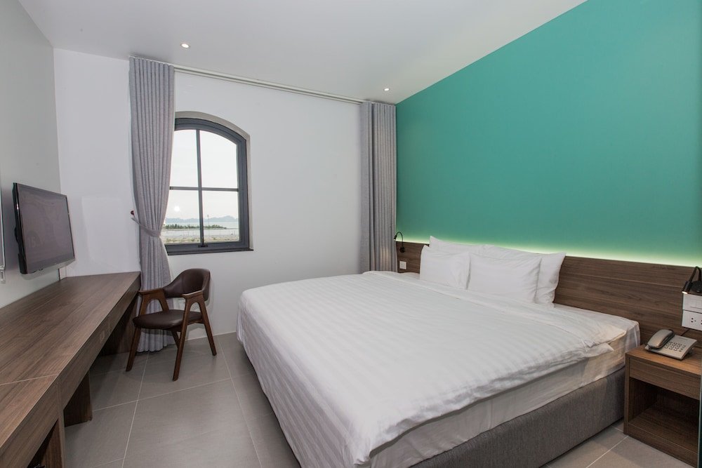 the twin hotel