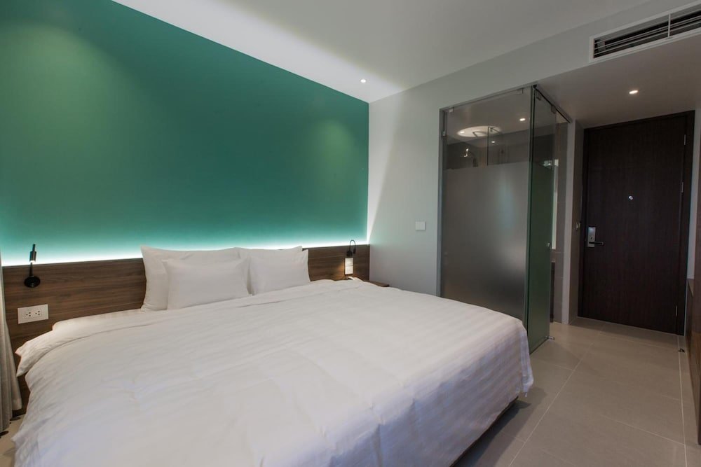 the twin hotel