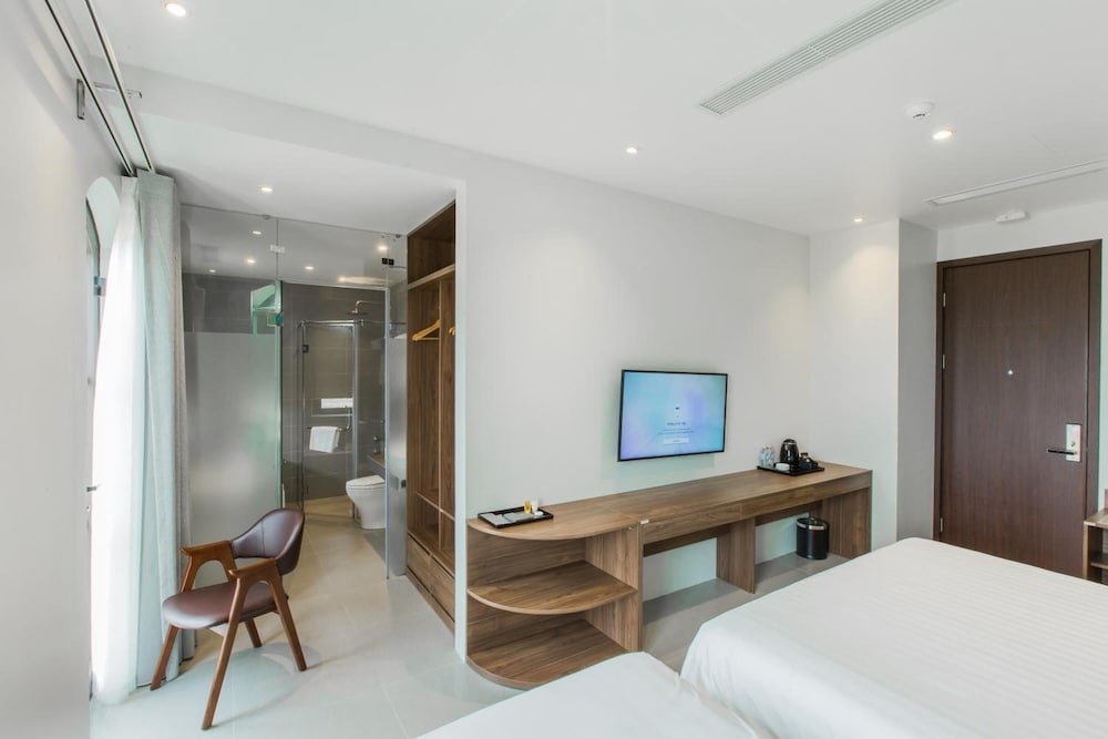the twin hotel