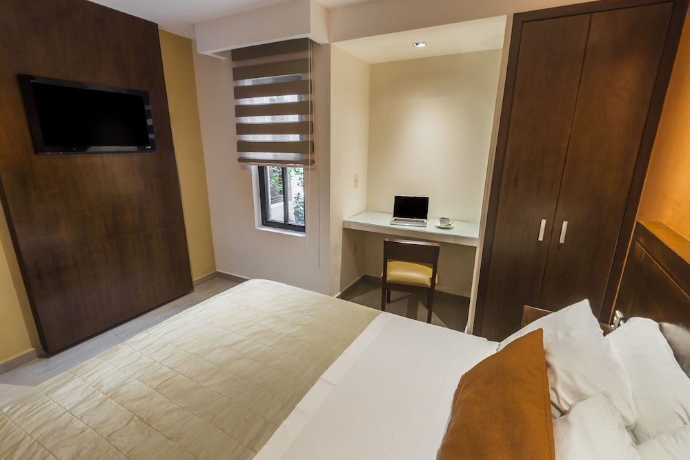 hotel puerta del sol