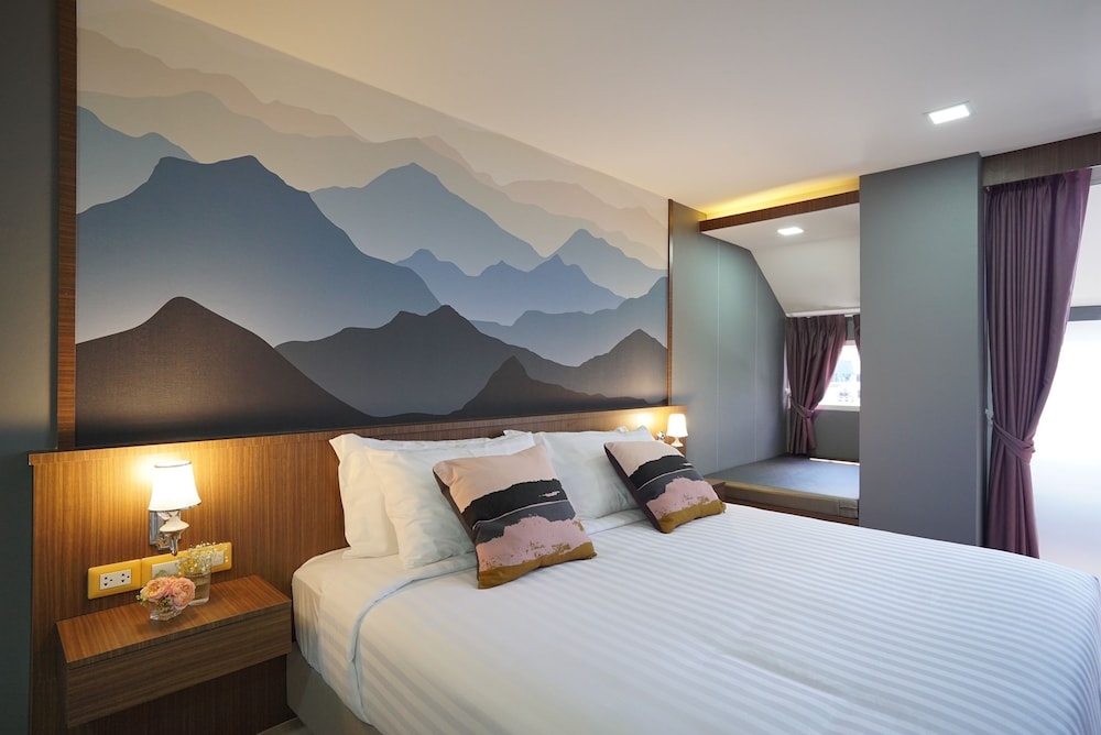 the qube fifty hotel