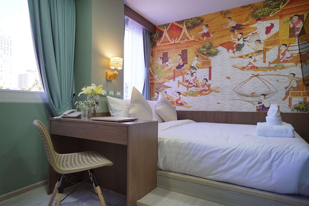 the qube fifty hotel