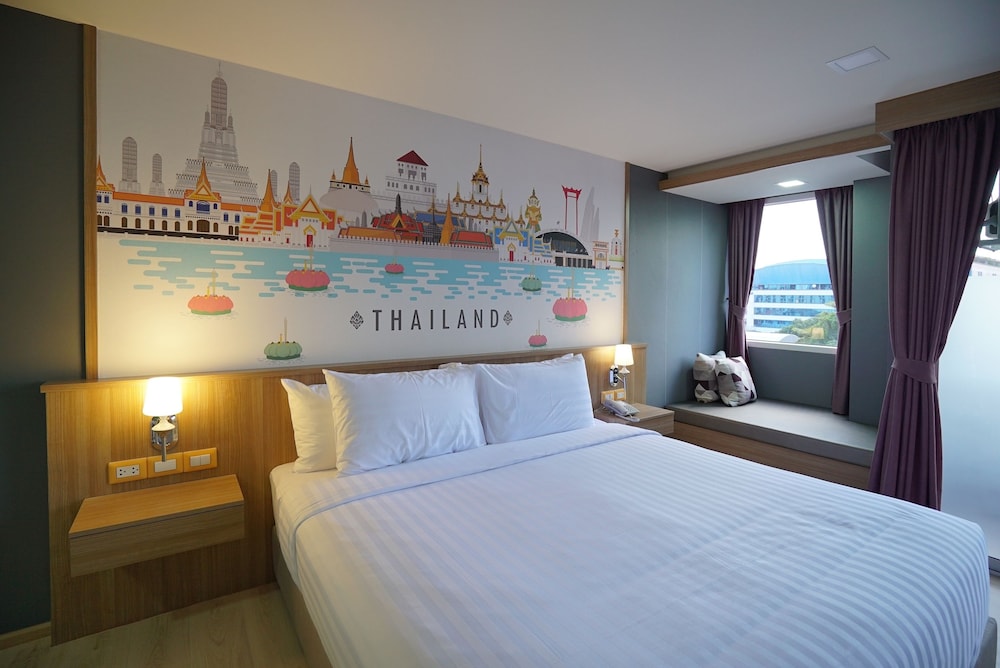 the qube fifty hotel