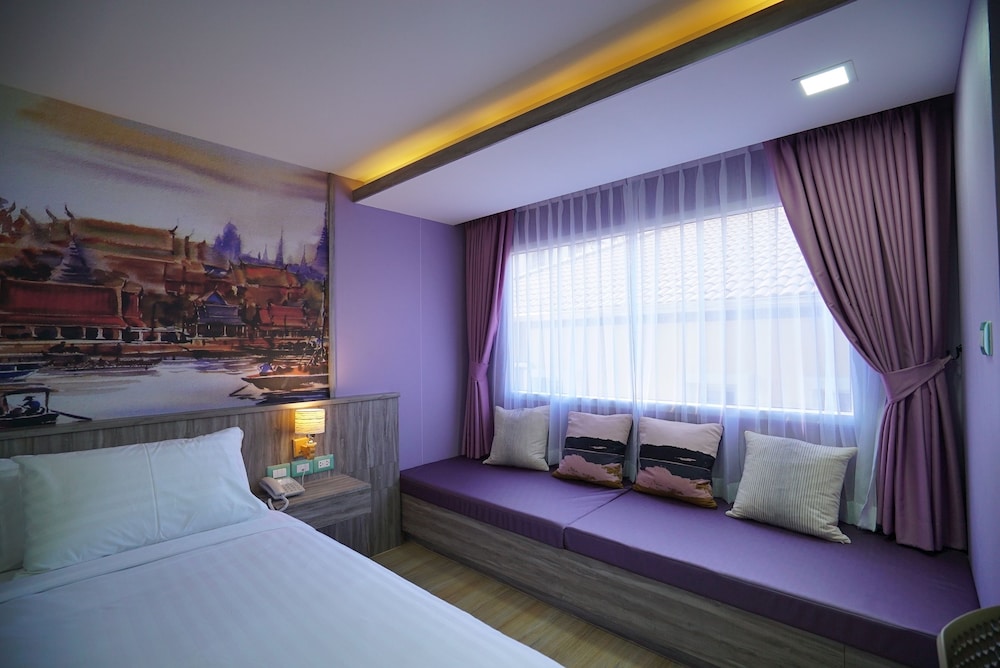 the qube fifty hotel