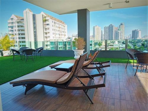 the qube fifty hotel