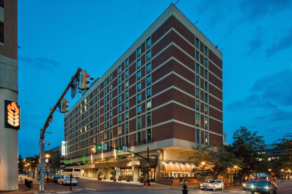 holiday inn lancaster by ihg