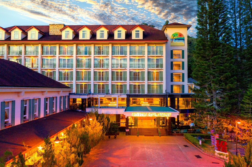 century pines resort