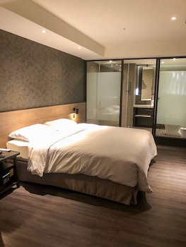 city suites taoyuan station